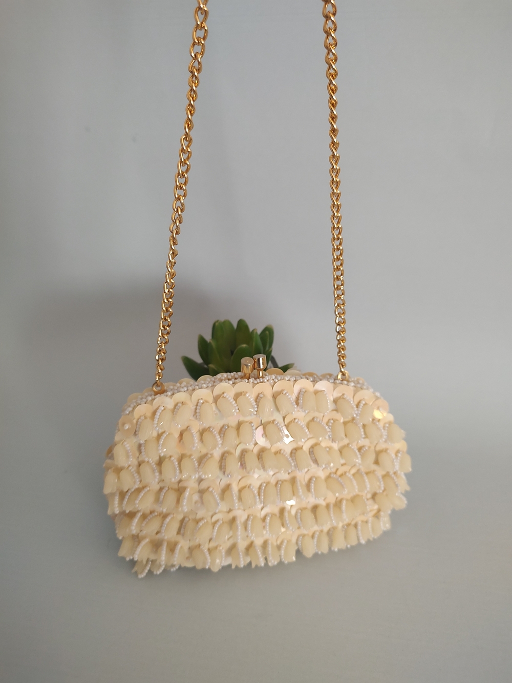 Elegant Cream Sequin Evening Clutch with Gold Chain
